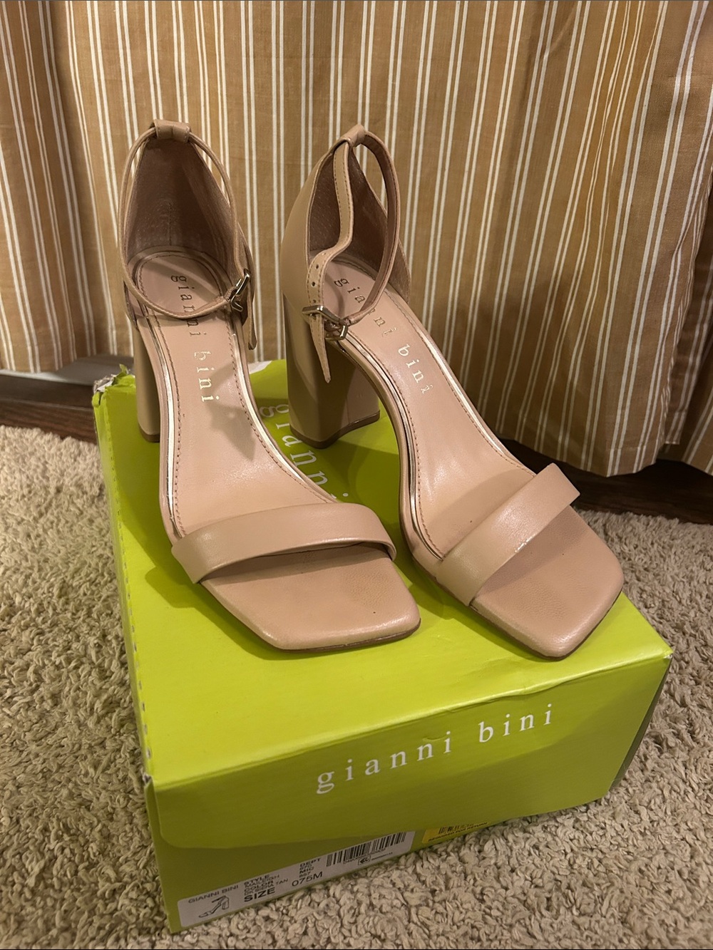 Gianni Bini women’s DK siera Tan Maileigh Heels size 7.5